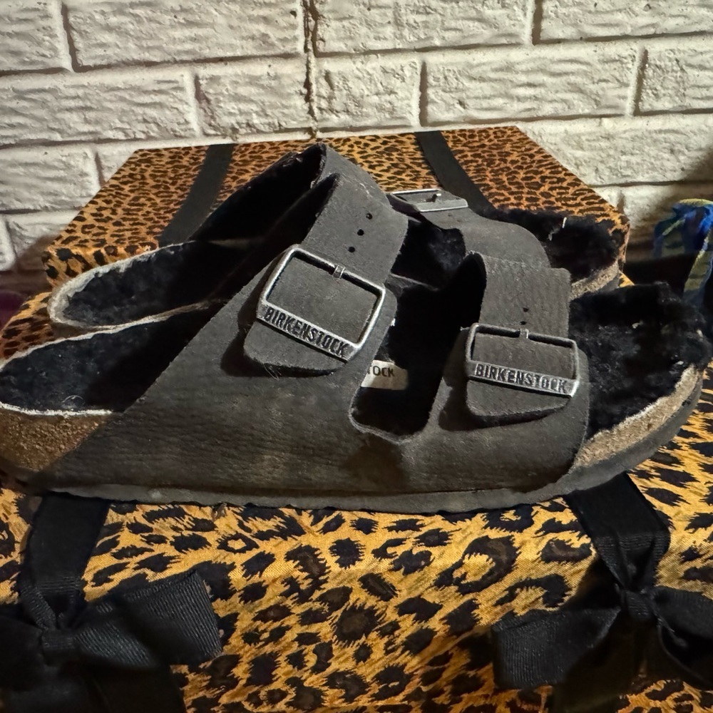 Birkenstock Dark Shearling Sandals - Picture 2 of 4